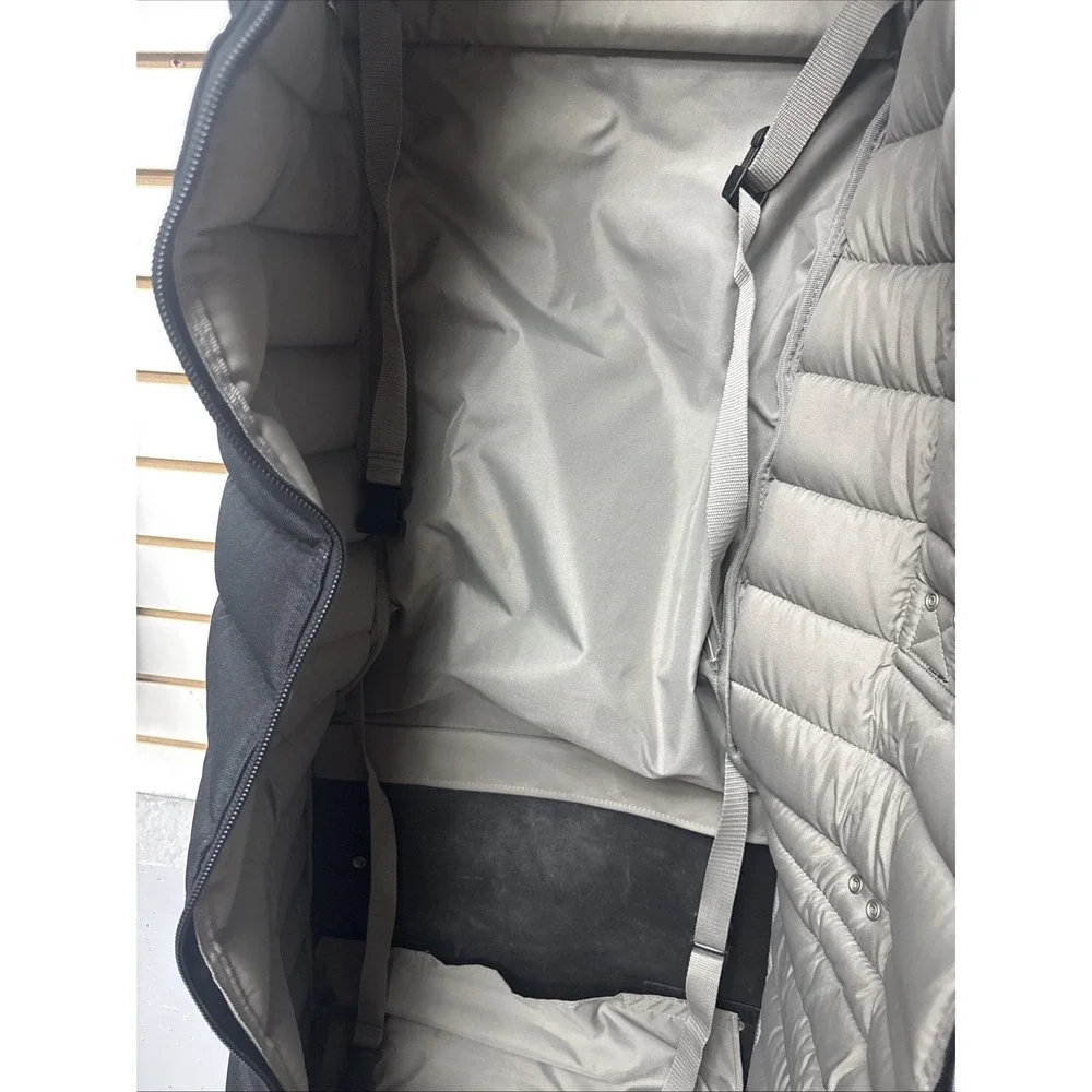 Samsonite Golf Premium Quilted Heavy Padded Rolling Golf Bag Travel Black NICE!